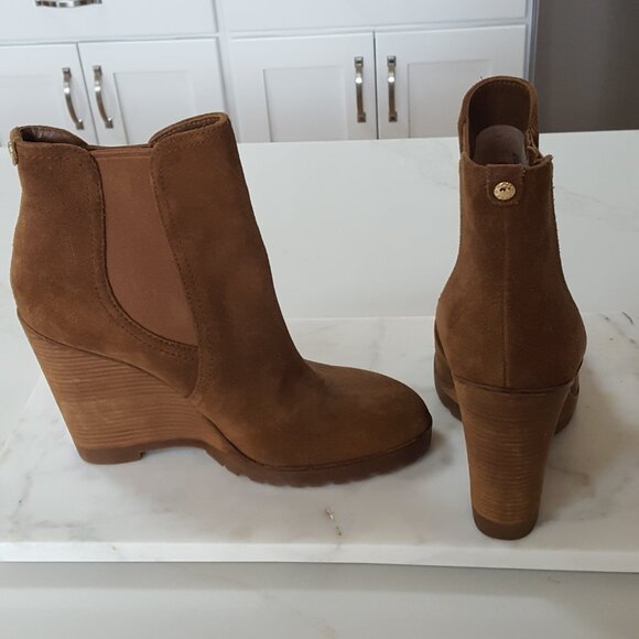 MICHAEL KORS THEA SUEDE WEDGE BOOTIE SZ 8 - Picture 4 of 5